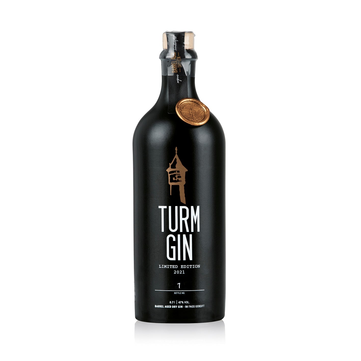 Schwarze TURM GIN Barrel Aged Flasche der Limited Edition 2021 mit Turmsiegel vor weißem Hintergrund.